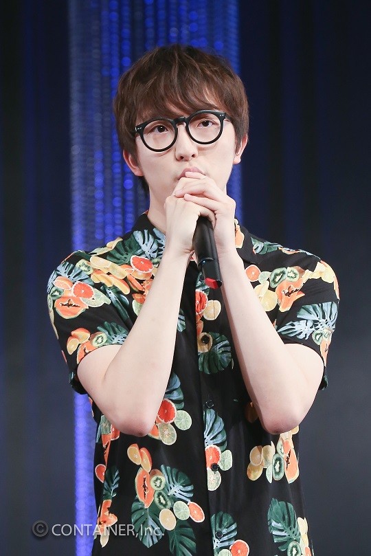 Apeace Apeace