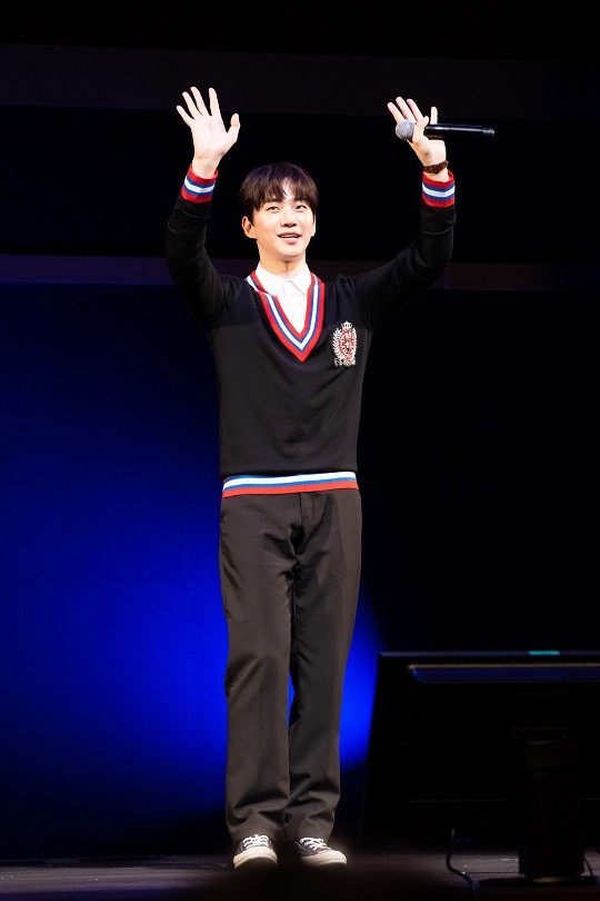 ジュノ「薔薇とチューリップ」 ジュノ「薔薇とチューリップ」