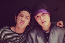 ONE OK ROCK Taka、FTISLANDイ・ホンギと2ショット写真公開！