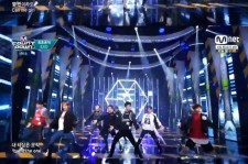 EXO、『M COUNTDOWN』で新曲カムバックステージを披露！“10人完全体の華麗なステージ”