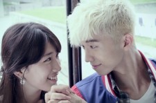 “2PMの末っ子” ウヨンと“国民の初恋相手” スジが初々しい愛を演出 「Classic」MV写真コレクション