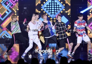 GOT7、『THE SHOW』で「Just Right」披露!