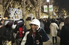 2NE1ダラ、東京を観光中の楽しげな姿公開！「ヤマピーだ！！」