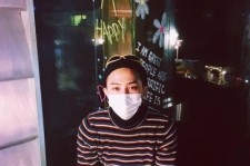 BIGBANG G-DRAGON、済州島の自身のカフェでセルフショット！“いらっしゃい”