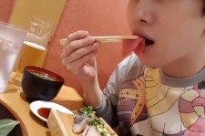 SUPER JUNIORヒチョル、新宿でお寿司を満喫！