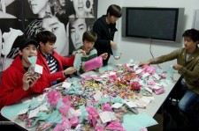 2PM、ホワイトデーでファンにお菓子をプレゼント