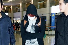 JYJ ジェジュンの空港ファッション　ファンミーティング終え上海から帰国