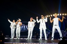BIGBANGのスペシャル写真集＆卓上カレンダーの販売受付スタート
