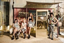 2NE1、夏にぴったりなレゲエナンバー「FALLING IN LOVE」を日本でも配信！