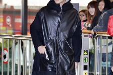 チョ・インソン＆キム・ボムの空港ファッション、プロモイベントで日本へ出国