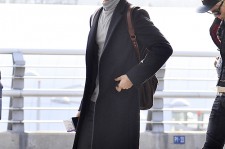 SHINeeのカジュアルシックな空港ファッション、ファンミ開催で中国へ出国
