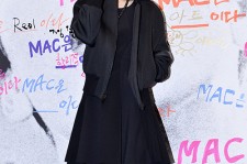 ユ・インナ、イ・ダヒら、クールカジュアルなブラックファッション「MAC」オープンイベント