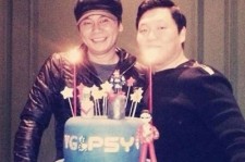 ”僕らはYGファミリー！”・・・ヤン・ヒョンソク＆PSYがともに誕生日パーティ