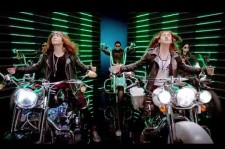 SUPER JUNIOR D&E 「MOTORCYCLE」ミュージックビデオ（short ver.）公開！