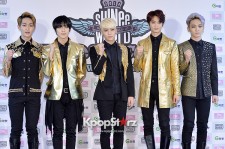 SHINee、自信に満ちた表情で登場！「SHINee WORLDⅢin Seoul」記者会見