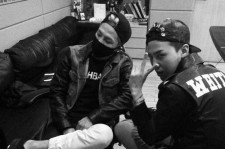 BIGBANGニューアルバムの作業中？G-DRAGON＆SOLのツーショット写真が公開！