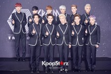 EXO 11人の笑顔！単独コンサート記者会見に登場！！