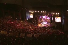 会場2万2千人＋生中継で世界のファンが熱狂！　K-POPグーグル公演　東方神起や少女時代ら9組熱演
