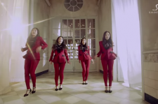 Red Velvet、「Be Natural」のMVが公開